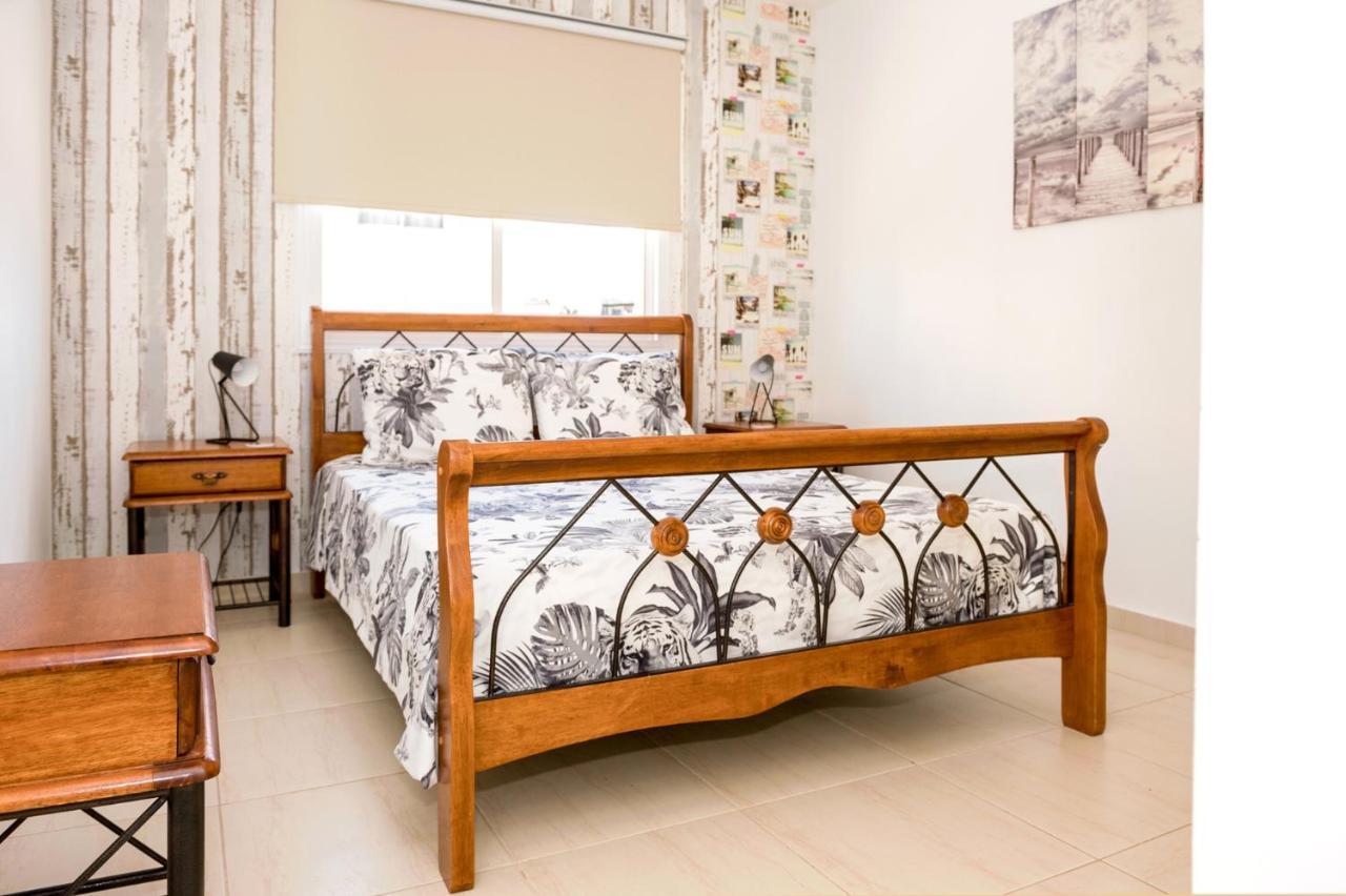 Sofia Apartment 700M Away From The Beach Paralimni Ngoại thất bức ảnh
