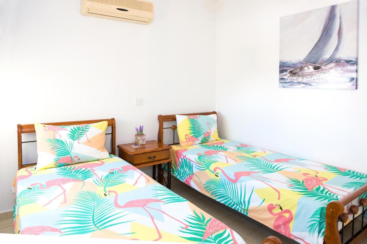 Sofia Apartment 700M Away From The Beach Paralimni Ngoại thất bức ảnh
