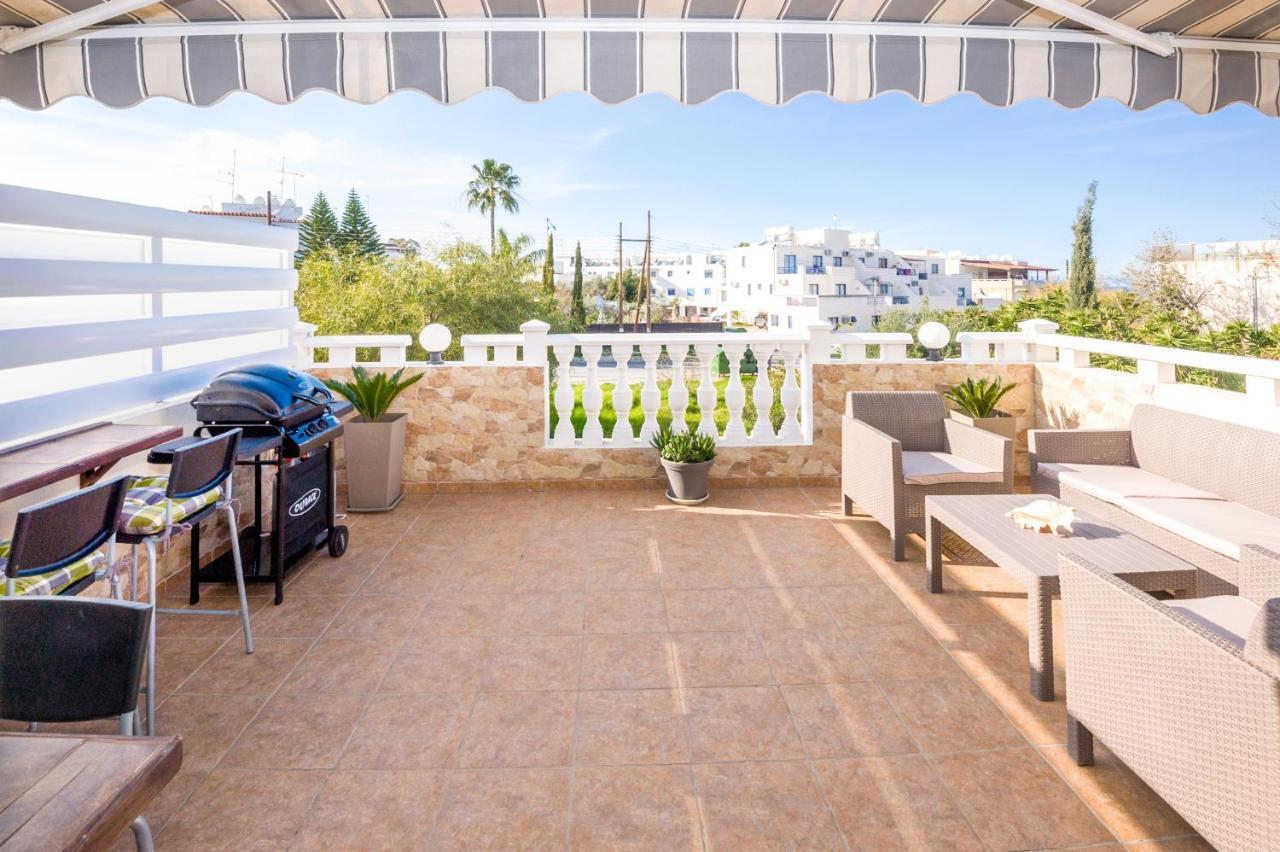 Sofia Apartment 700M Away From The Beach Paralimni Ngoại thất bức ảnh