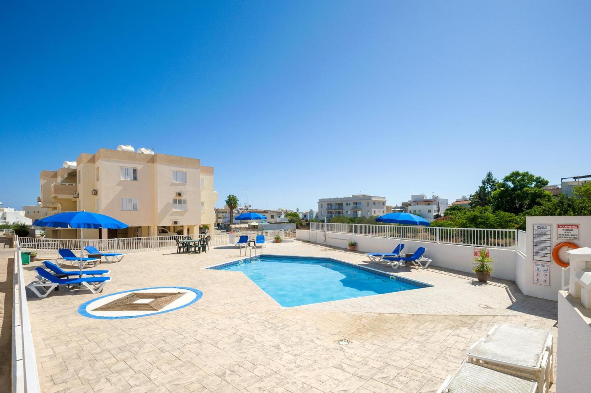 Sofia Apartment 700M Away From The Beach Paralimni Ngoại thất bức ảnh